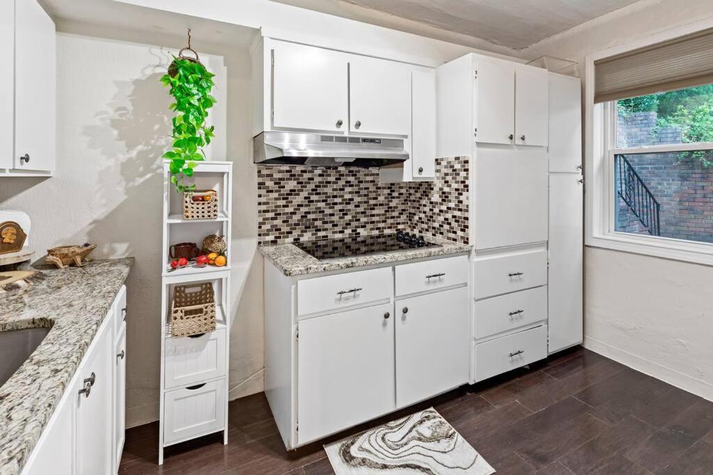 Cozy Buckhead Suite - Great Area, Free Easy Parking, Near Shops And Restaurants Atlanta Exteriör bild